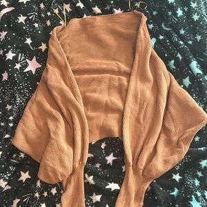 Tan sweater in very good condition